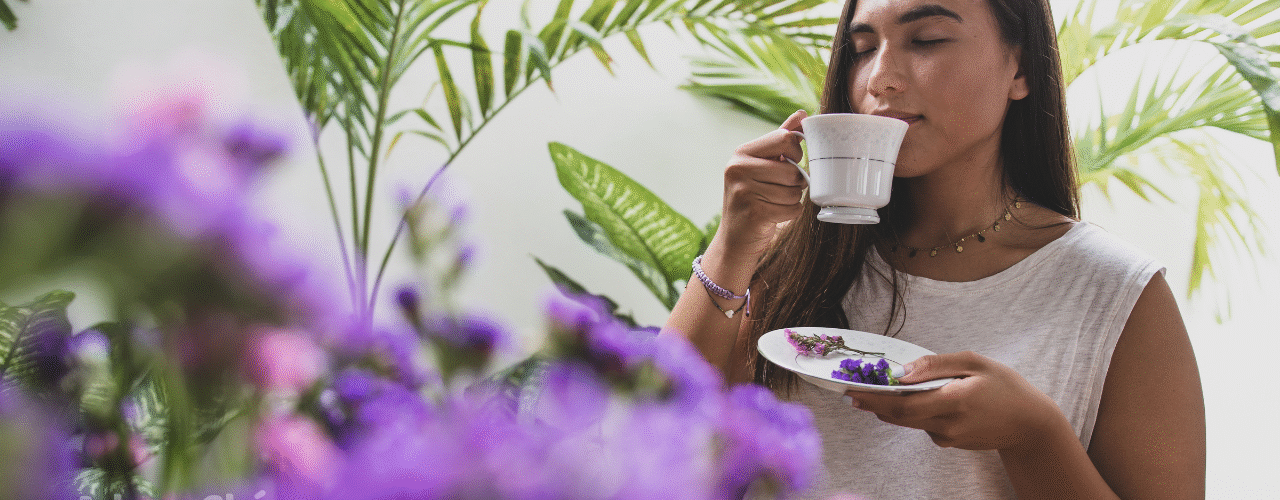 Chás podem substituir medicamentos tradicionais? 12 Degustando um delicioso cha 14