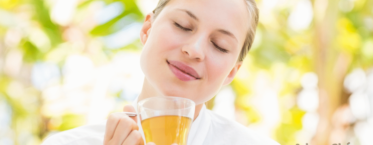 Quais os efeitos do boldo na digestão e na função intestinal? 2 Degustando um delicioso cha 20